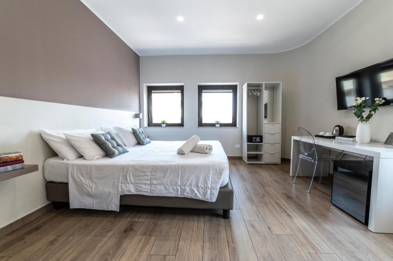Ruggero Settimo - Room & Suite Palermo Eksteriør billede
