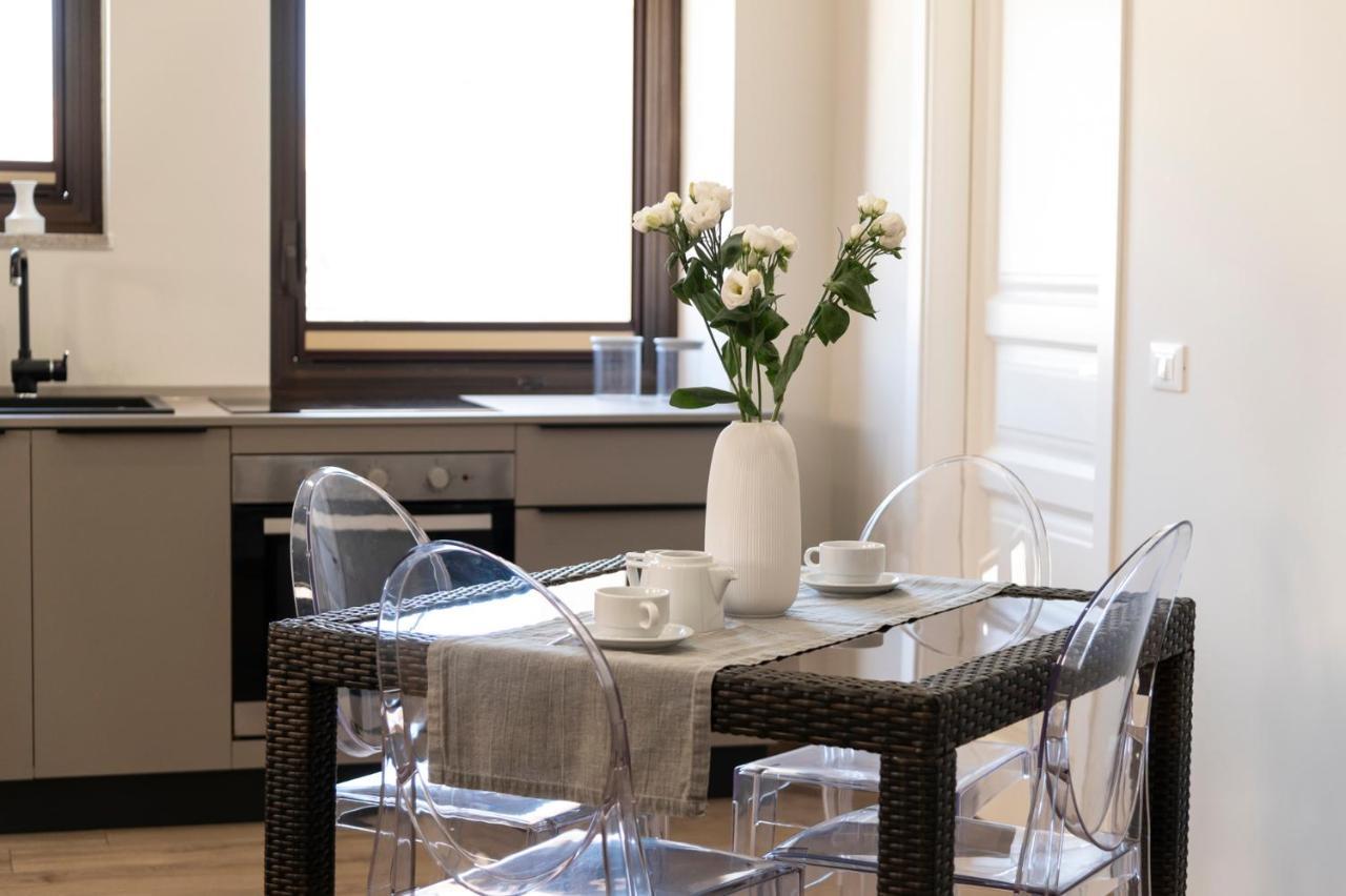 Ruggero Settimo - Room & Suite Palermo Eksteriør billede
